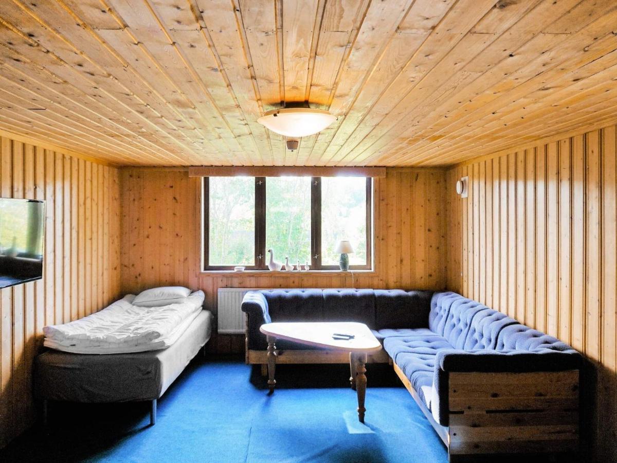 8 Person Holiday Home In Lima Екстериор снимка